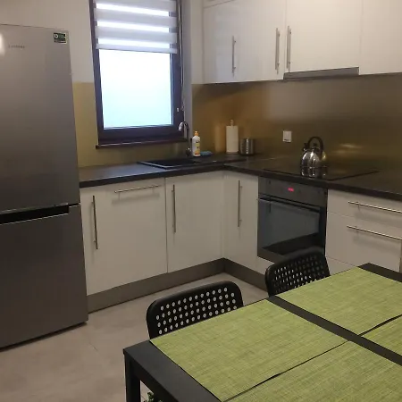 Penguin 2221 Apartment